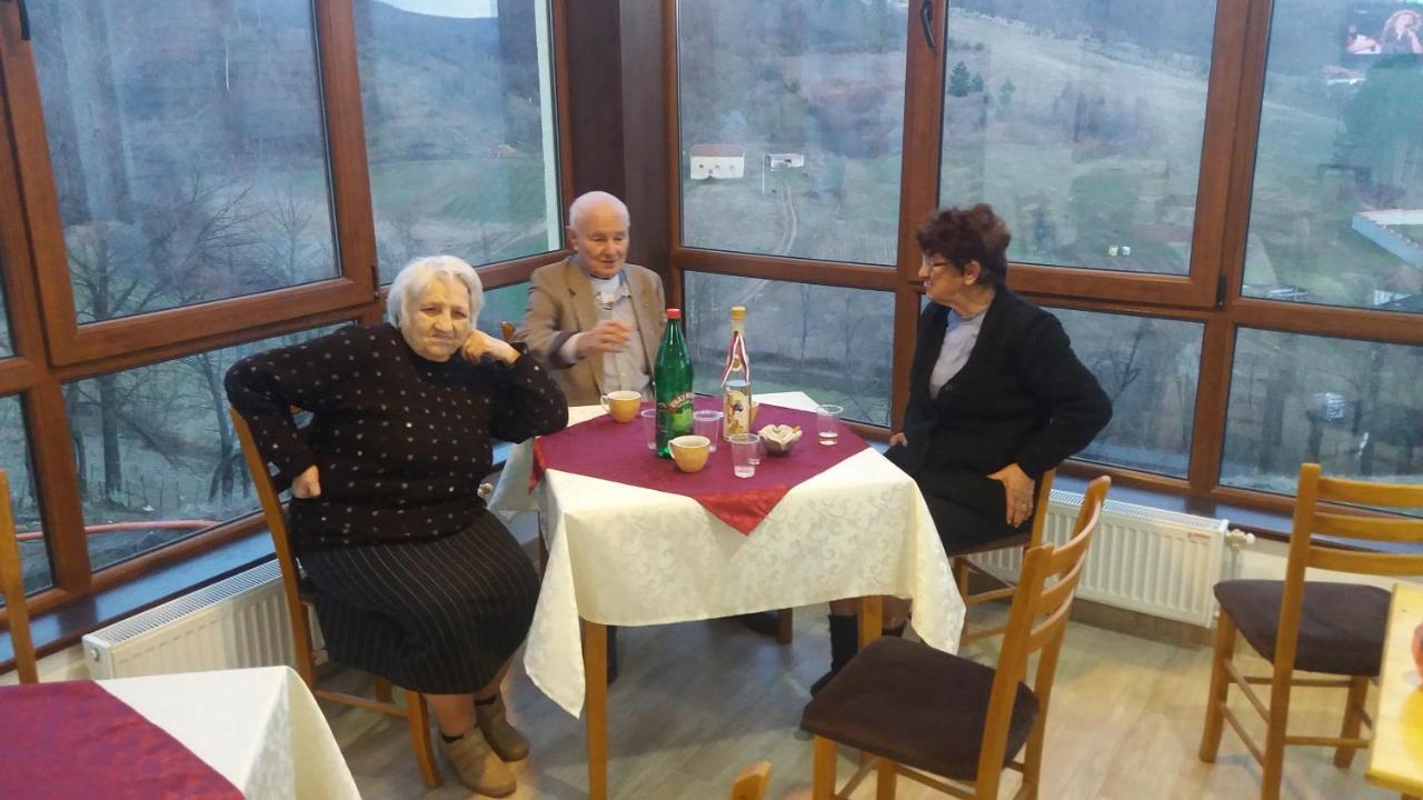 Etno Selo Lelic Acomodação com café da manhã Valjevo Exterior foto