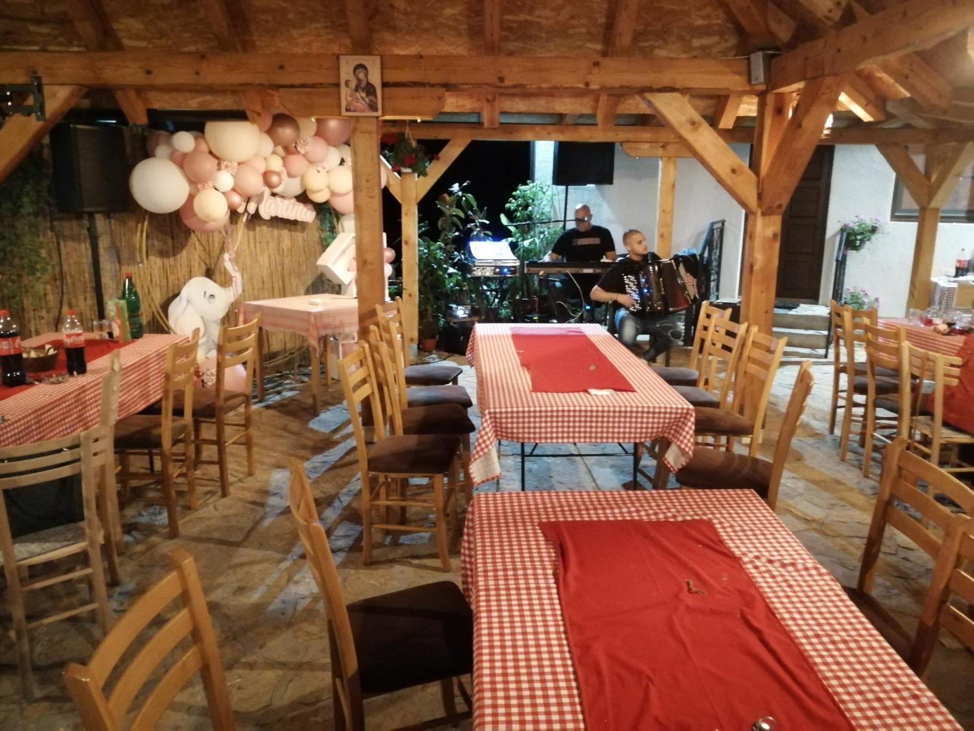 Etno Selo Lelic Acomodação com café da manhã Valjevo Exterior foto